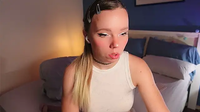 Ayra Lust online show from March 29, 1:44 pm