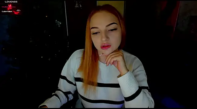 Snapshot of Stella__Cox chatting on December 22, 6:39 am Stella Cox online show from December 22, 6:39 am