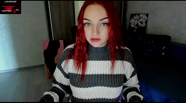 Snapshot of Stella__Cox chatting on February 10, 6:31 am Stella Cox online show from February 10, 6:31 am