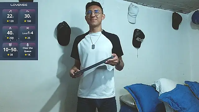 samfox  online show from April 18, 11:03 am