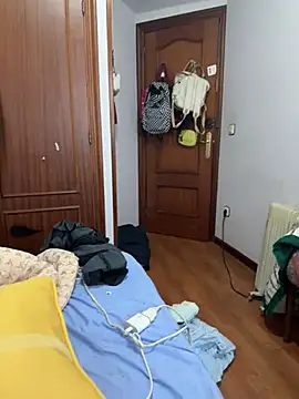 Snapshot of andreinitahg chatting on March 19, 8:01 am andreinitahg online show from March 19, 8:01 am