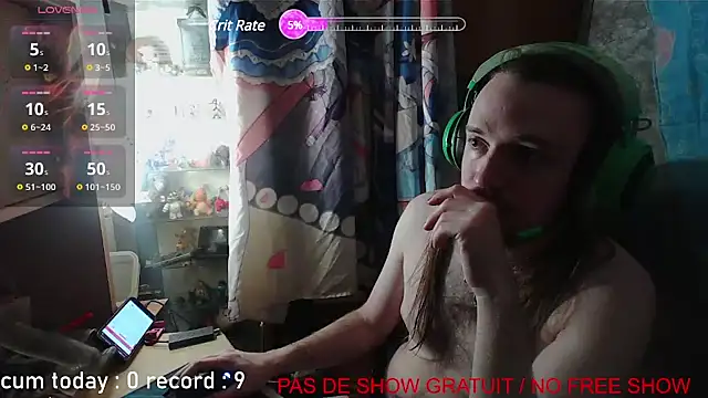 Snapshot of nicolasdumand21 chatting on January 25, 1:30 pm nicolasdumand21 online show from January 25, 1:30 pm