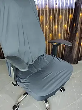 Snapshot of Tanvi-patil chatting on March 8, 5:59 am Tanvi-patil online show from March 8, 5:59 am