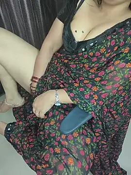 Snapshot of Tanvi-patil chatting on December 1, 6:35 pm Tanvi-patil online show from December 1, 6:35 pm