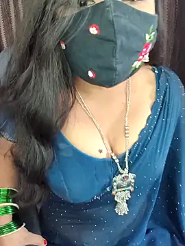 Snapshot of Tanvi-patil chatting on December 17, 6:08 am Tanvi-patil online show from December 17, 6:08 am