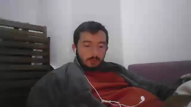 laynufff online show from December 17, 11:27 pm