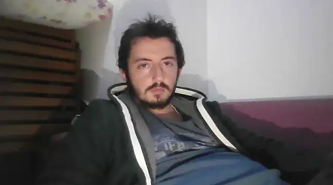 laynufff online show from February 26, 4:14 pm