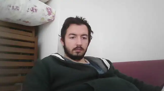 laynufff online show from February 28, 6:10 am