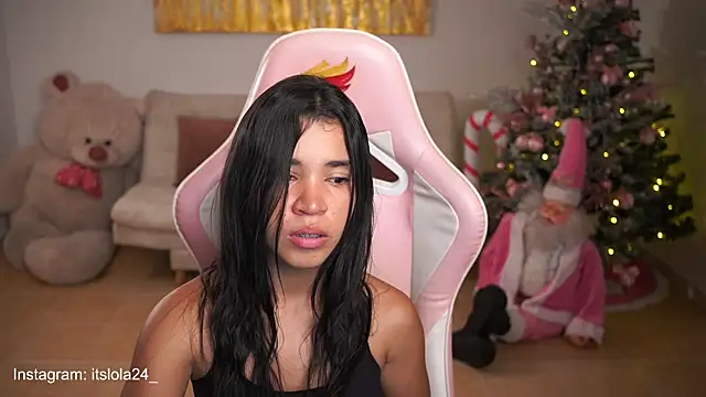 its lola24 online show from January 1, 5:54 am