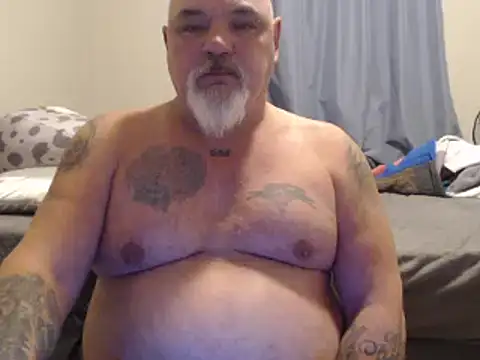 Snapshot of Newfiesausage1972 chatting on January 6, 2:03 pm Newfiesausage1972 online show from January 6, 2:03 pm
