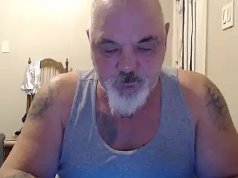 Snapshot of Newfiesausage1972 chatting on January 30, 6:21 pm Newfiesausage1972 online show from January 30, 6:21 pm