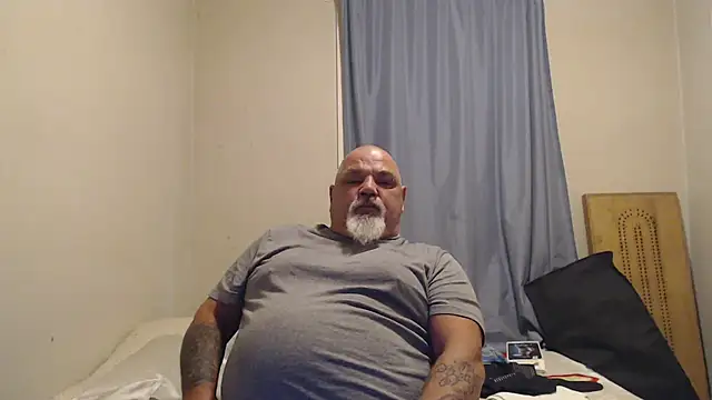 Snapshot of Newfiesausage1972 chatting on September 10, 3:12 pm Newfiesausage1972 online show from September 10, 3:12 pm