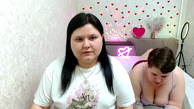 BeckyAndHellen online show from February 27, 12:23 pm