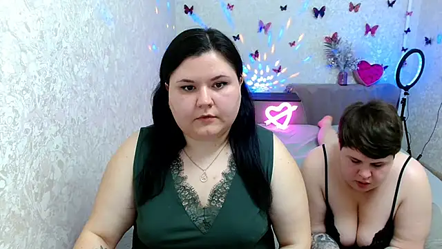 BeckyAndHellen online show from March 13, 6:23 pm