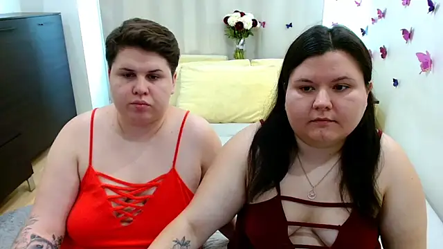 BeckyAndHellen online show from September 9, 12:26 pm