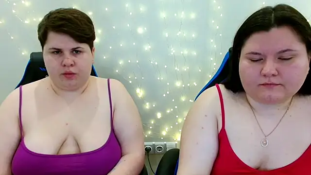 BeckyAndHellen online show from March 28, 12:05 pm