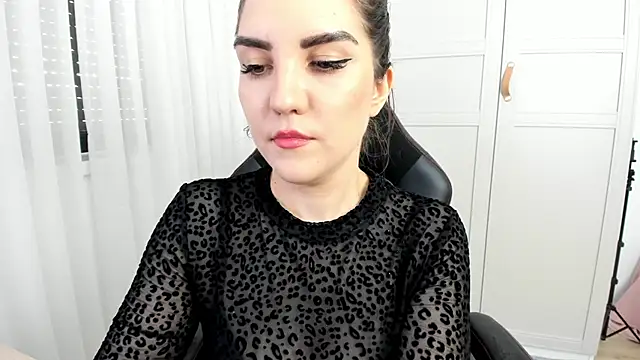 Snapshot of EnygmaVane chatting on February 26, 10:36 am EnygmaVane online show from February 26, 10:36 am