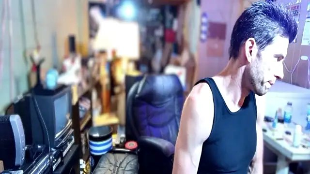 Snapshot of savageconfidence chatting on October 15, 8:58 am savageconfidence online show from October 15, 8:58 am