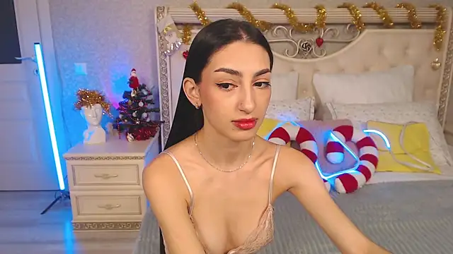 Lina Robbins online show from December 19, 3:24 am