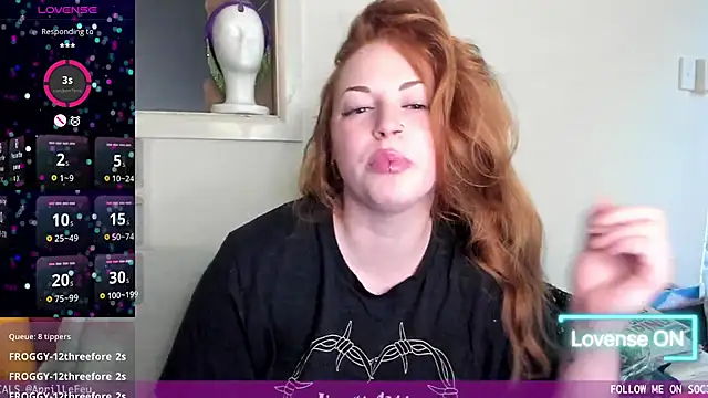 aaprill online show from October 23, 8:13 am