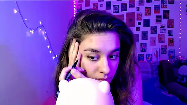 Snapshot of Celine_Dionn chatting on February 16, 12:10 pm Celine Dionn online show from February 16, 12:10 pm