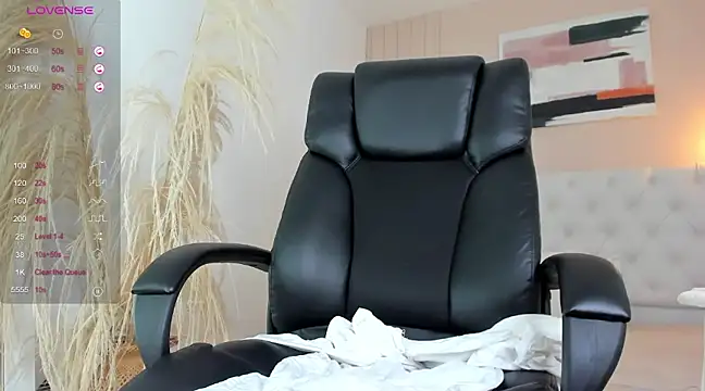 Snapshot of LOISE-XX chatting on January 18, 11:00 am LOISE-XX online show from January 18, 11:00 am