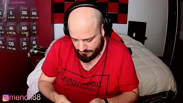 Snapshot of menditeta1 chatting on March 6, 11:53 pm menditeta1 online show from March 6, 11:53 pm