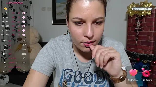 Snapshot of alexia_87 chatting on December 7, 1:25 am alexia 87 online show from December 7, 1:25 am