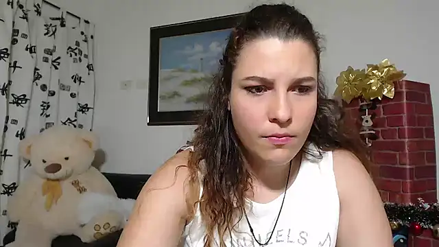 Snapshot of alexia_87 chatting on December 14, 2:34 am alexia 87 online show from December 14, 2:34 am
