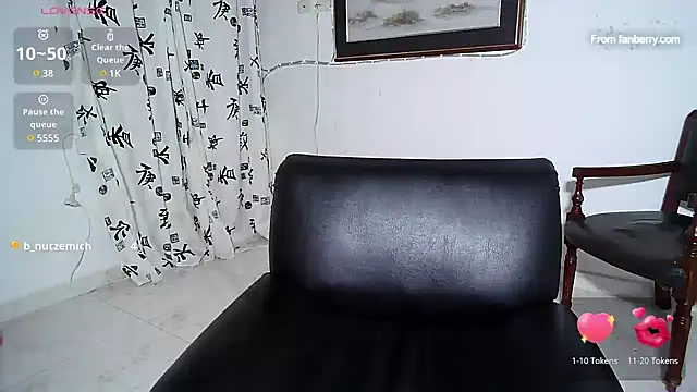 Snapshot of alexia_87 chatting on January 18, 5:31 am alexia 87 online show from January 18, 5:31 am