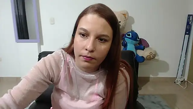 Snapshot of alexia_87 chatting on February 14, 3:54 am alexia 87 online show from February 14, 3:54 am