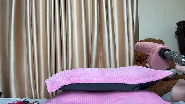 SexyAudreyFuck online show from October 14, 12:33 am