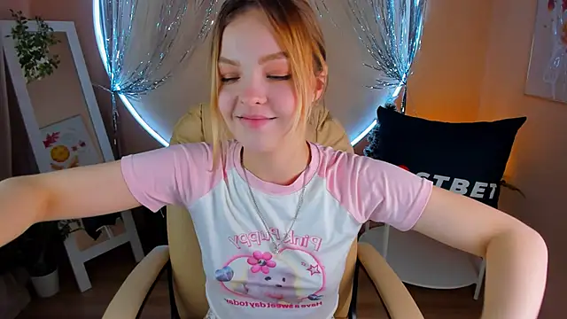 stay with alice online show from December 9, 5:08 pm