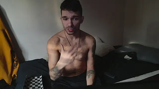 Snapshot of JackDesFeux chatting on January 15, 8:16 pm JackDesFeux online show from January 15, 8:16 pm