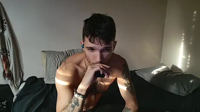 Snapshot of JackDesFeux chatting on February 17, 9:08 pm JackDesFeux online show from February 17, 9:08 pm