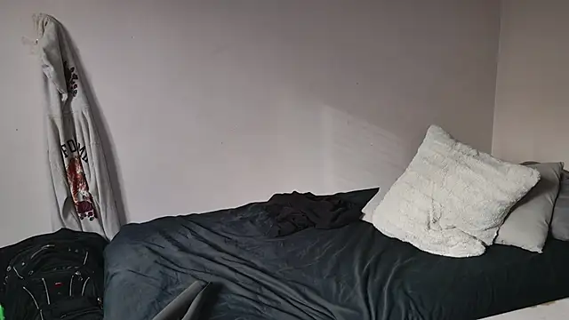 Snapshot of JackDesFeux chatting on February 23, 8:00 pm JackDesFeux online show from February 23, 8:00 pm