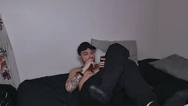 Snapshot of JackDesFeux chatting on February 24, 4:49 am JackDesFeux online show from February 24, 4:49 am