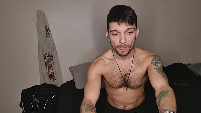 Snapshot of JackDesFeux chatting on February 25, 12:58 am JackDesFeux online show from February 25, 12:58 am