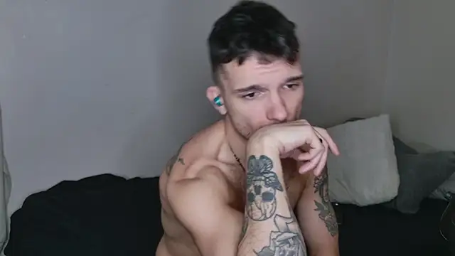 Snapshot of JackDesFeux chatting on March 5, 12:05 am JackDesFeux online show from March 5, 12:05 am