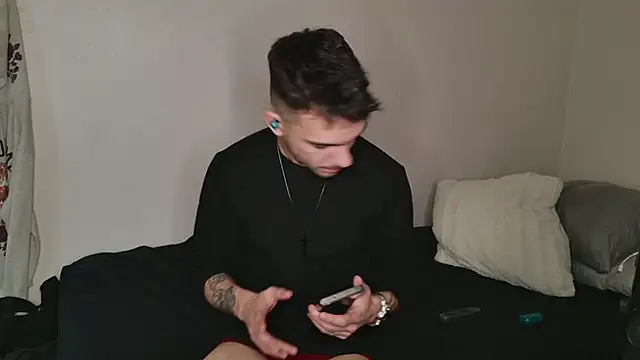 Snapshot of JackDesFeux chatting on March 5, 12:33 pm JackDesFeux online show from March 5, 12:33 pm