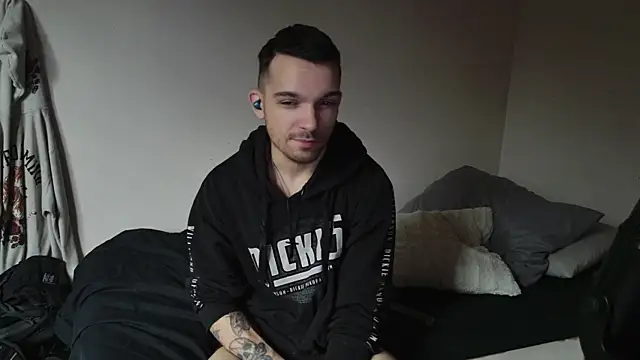 Snapshot of JackDesFeux chatting on March 6, 2:08 pm JackDesFeux online show from March 6, 2:08 pm