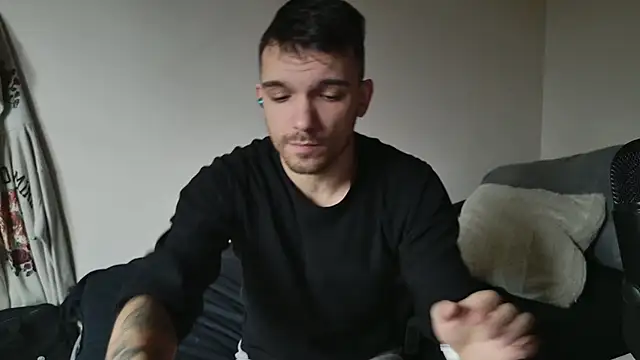 Snapshot of JackDesFeux chatting on March 9, 3:38 pm JackDesFeux online show from March 9, 3:38 pm