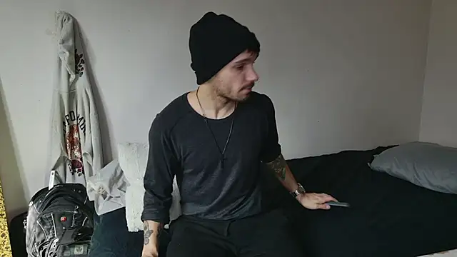 Snapshot of JackDesFeux chatting on March 14, 6:18 pm JackDesFeux online show from March 14, 6:18 pm