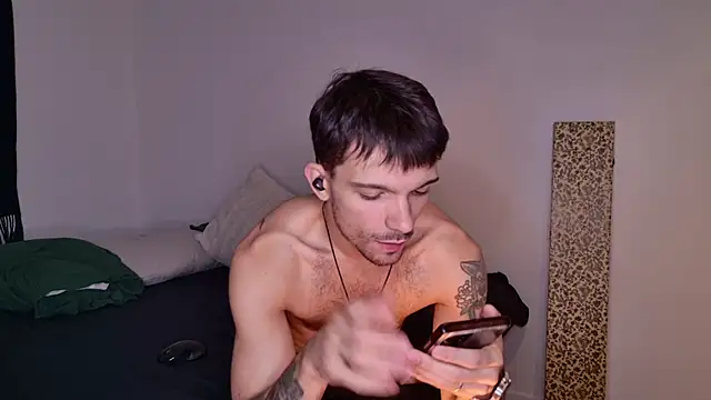 Snapshot of JackDesFeux chatting on September 13, 8:25 am JackDesFeux online show from September 13, 8:25 am