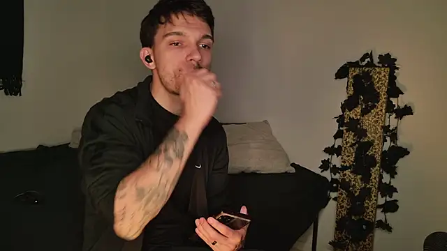 Snapshot of JackDesFeux chatting on October 9, 6:55 am JackDesFeux online show from October 9, 6:55 am