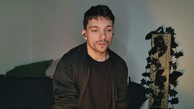 Snapshot of JackDesFeux chatting on October 11, 3:50 am JackDesFeux online show from October 11, 3:50 am