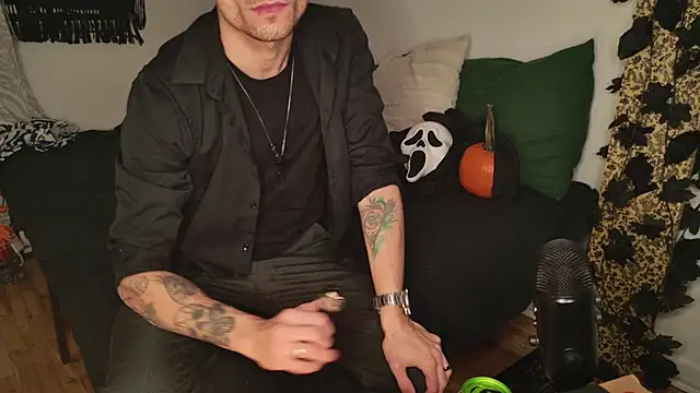 Snapshot of JackDesFeux chatting on October 29, 8:49 am JackDesFeux online show from October 29, 8:49 am