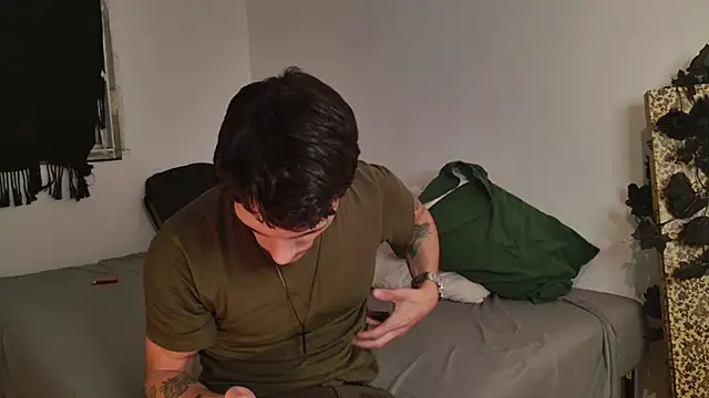 Snapshot of JackDesFeux chatting on November 19, 6:57 am JackDesFeux online show from November 19, 6:57 am