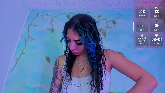 Snapshot of SaturnooStonee chatting on December 5, 1:03 am SaturnooStonee online show from December 5, 1:03 am