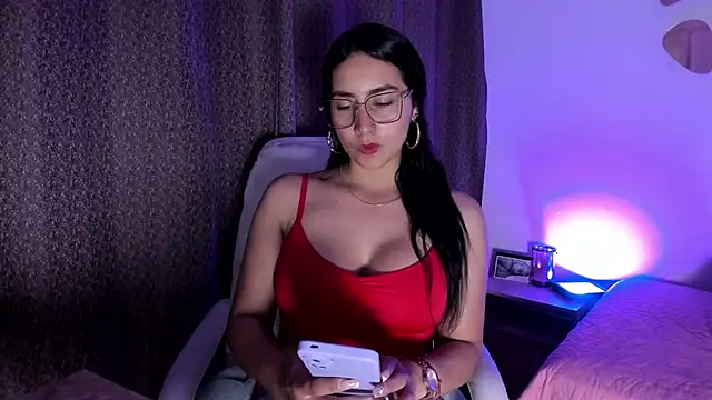 Snapshot of ValentinaaF chatting on September 9, 12:05 pm ValentinaaF online show from September 9, 12:05 pm